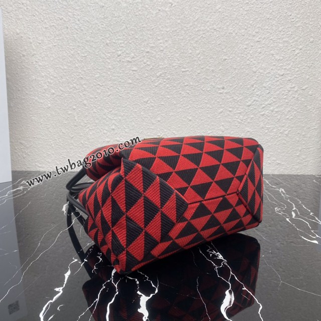Prada專櫃新款刺繡織物新款肩背女包 1BA368 普拉達刺繡織物提花圖案手提包 csp1517